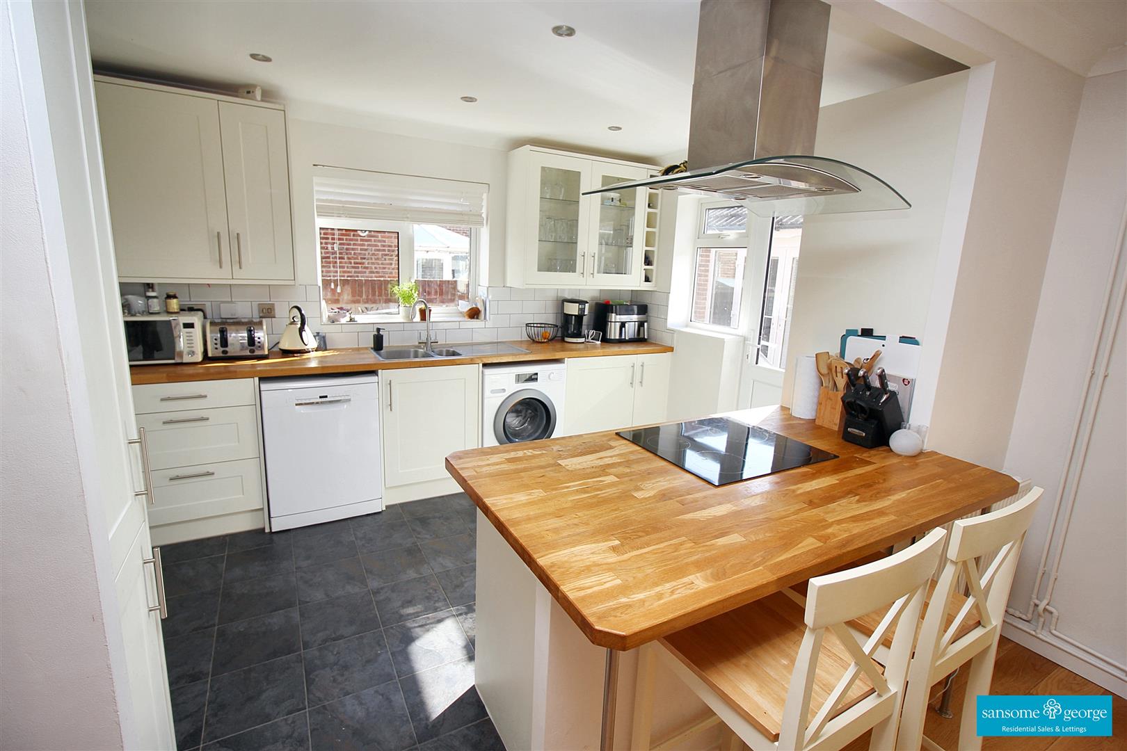 Apple Close, Tilehurst, Reading